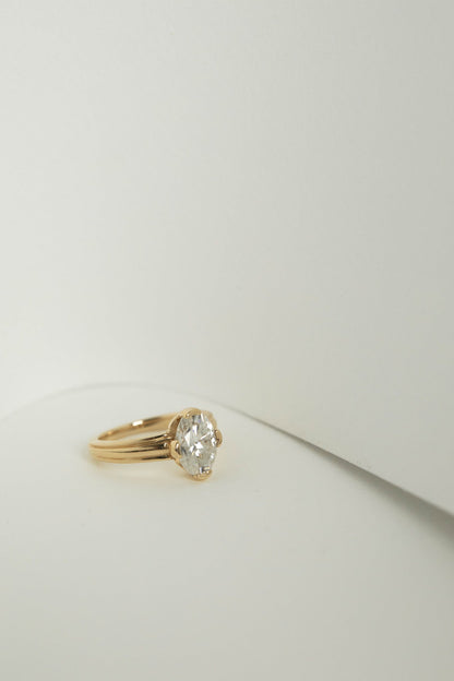 2.10 CT Oval Vintage Solitaire Lab Grown Diamond Engagement Ring