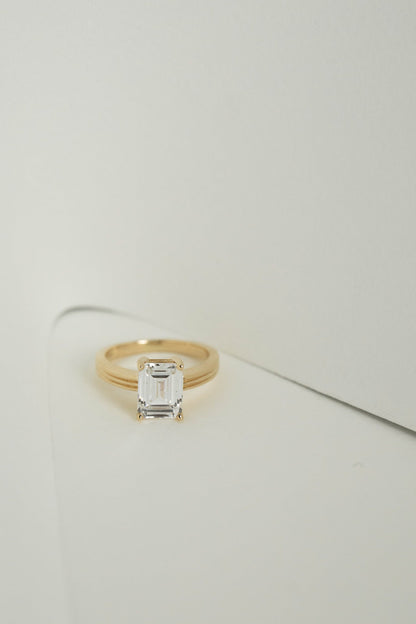 2.50 CT Emerald Cut Solitaire Lab Grown Diamond Engagement Ring