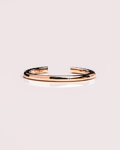 0.18 TCW Round Open Shank Lab Grown Diamond Wedding Band