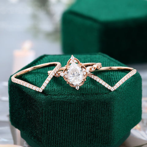 1.50 CT Pear Moissanite Vintage Style Bridal Ring Set 5