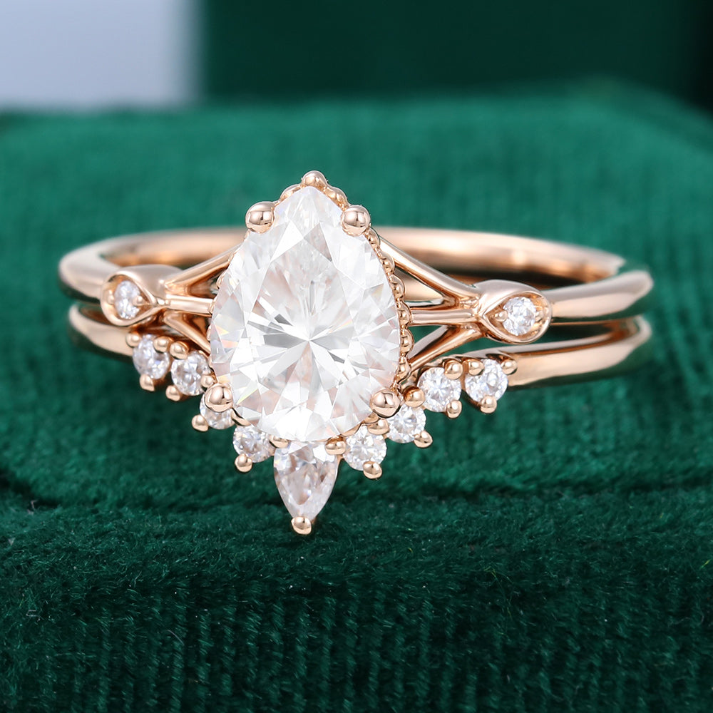 1.50 CT Pear Moissanite Art Deco Style Bridal Ring Set 3