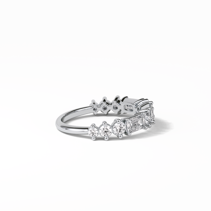 1.28 TCW Emerald and Round Shaped Wedding Band 3
