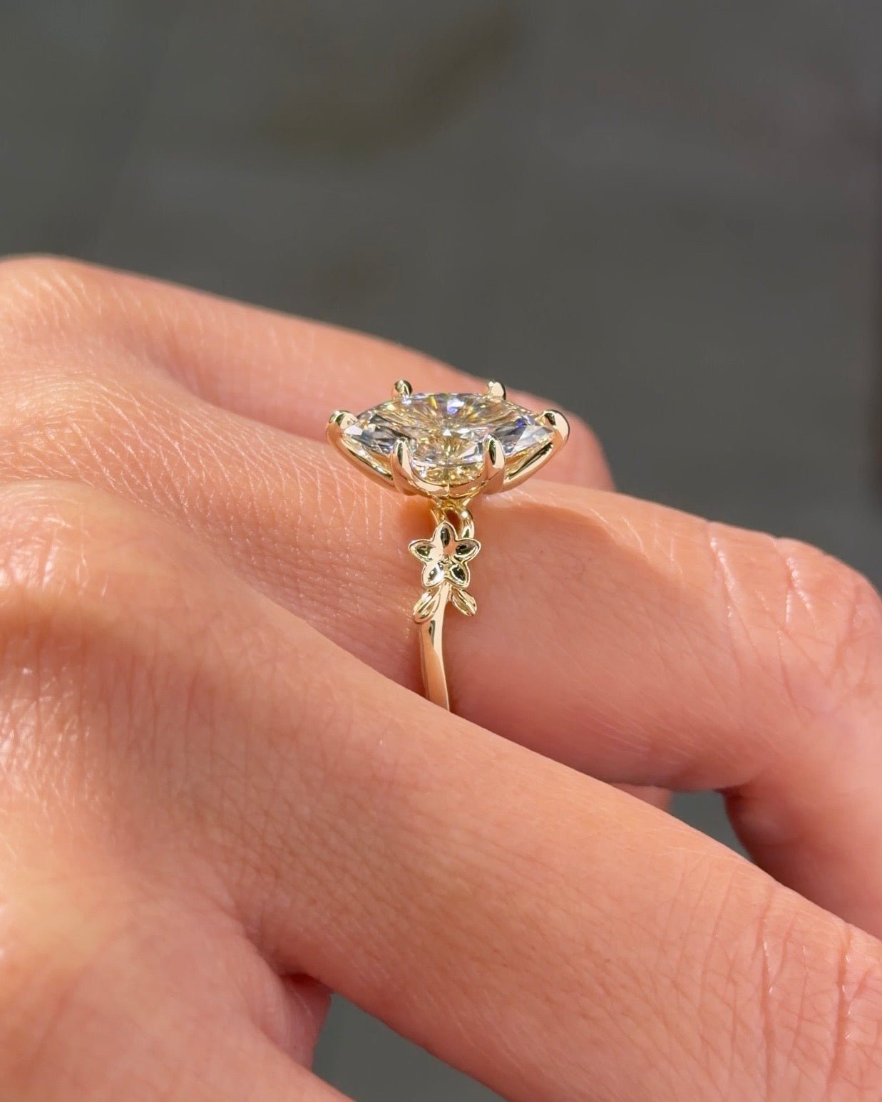 [Style] [Shape] Lab Grown Diamond Engagement Ring
