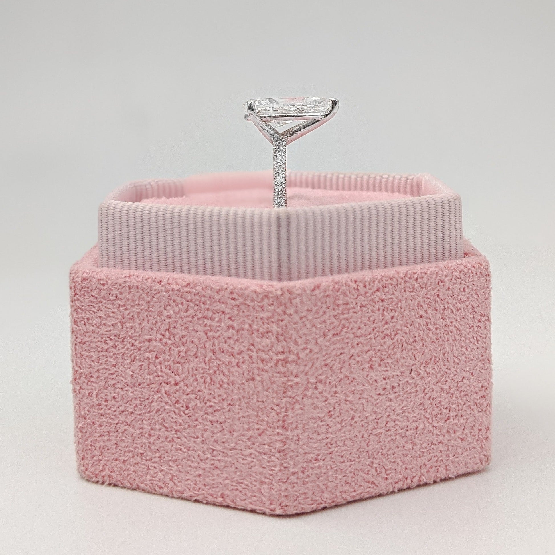 1.7 CT Pear Solitaire CVD G/VS2 Diamond Engagement Ring 8