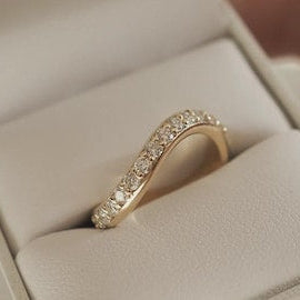 0.3 TCW Round Curved Lab Grown Diamond Wedding Band