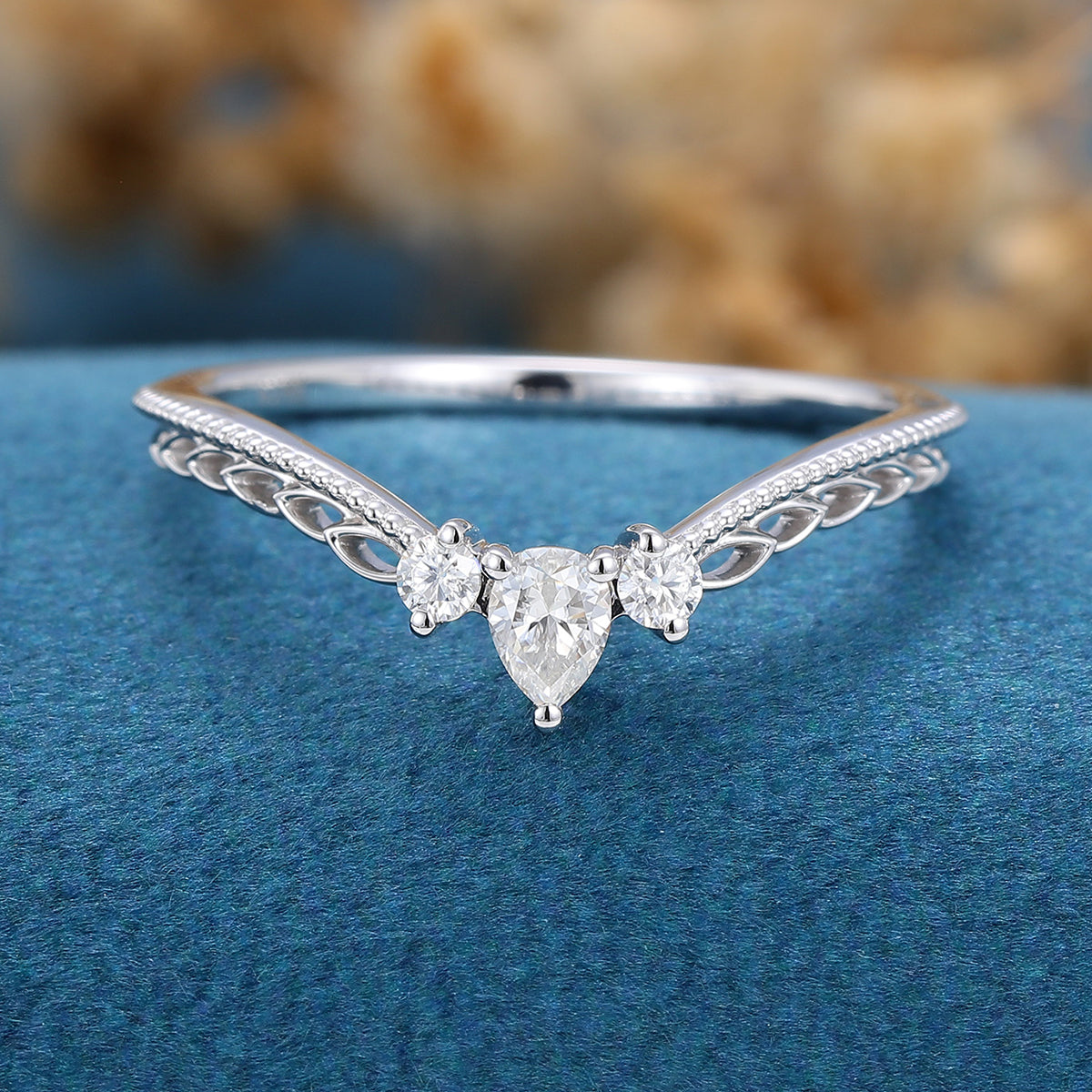 1.5 TCW Round & Pear Curved & Milgrain Lab Grown Diamond Wedding Band