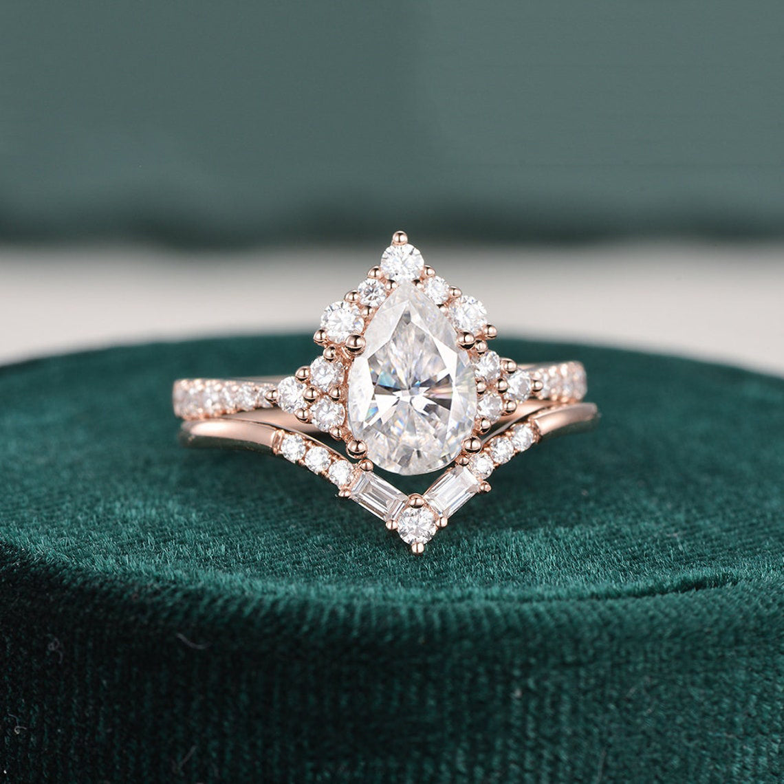 1.50 CT Pear Cut Cluster Art Deco Moissanite Bridal Ring Set 3