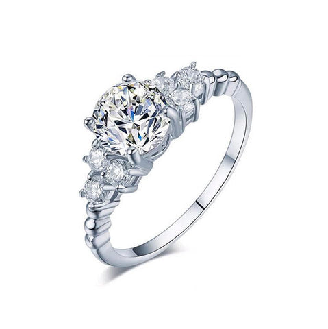 2.0 CT Round Cut Cluster Moissanite Engagement Ring 6