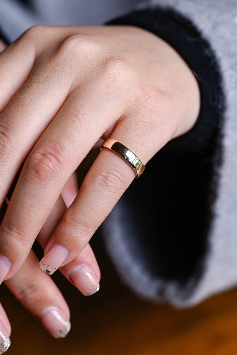 Delicate Men's Wedding Minimalistic Band in Solid Gold 4