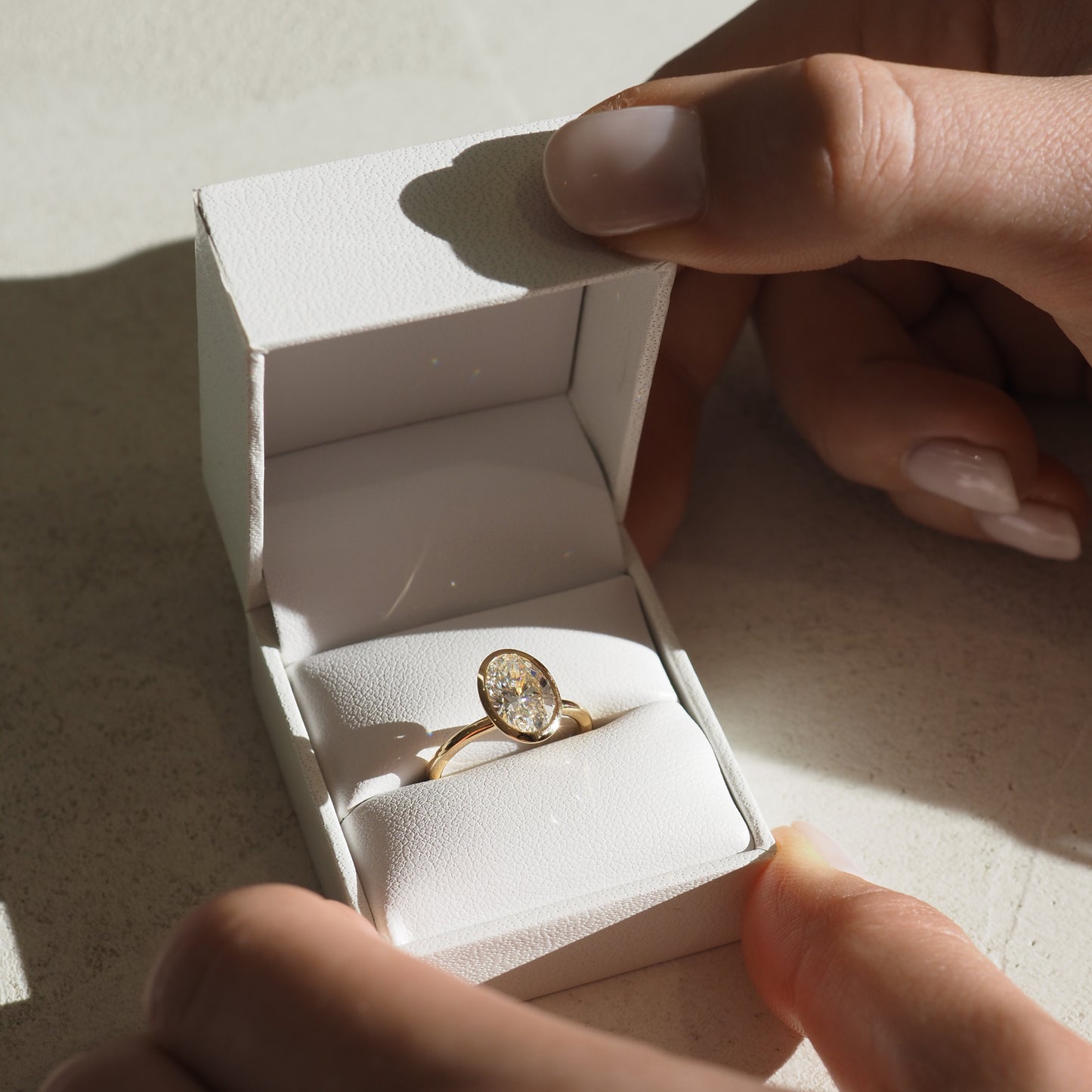 Stunning 2.0 CT Oval Moissanite Engagement Ring with Solitaire Design 5