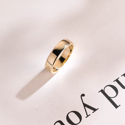 Delicate Men's Wedding Minimalistic Band in Solid Gold 10