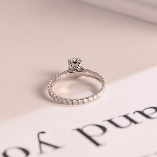 Stunning 1.0 - 2.0 CT Oval Moissanite Engagement Ring with Cathedral Design 3