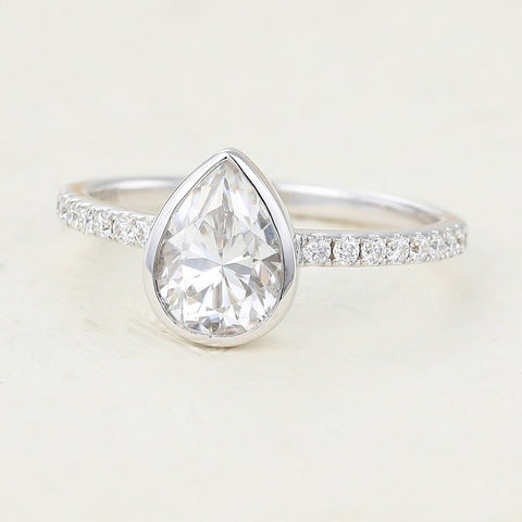 1.0 CT Pear Shaped Moissanite Pave Setting Engagement Ring 3