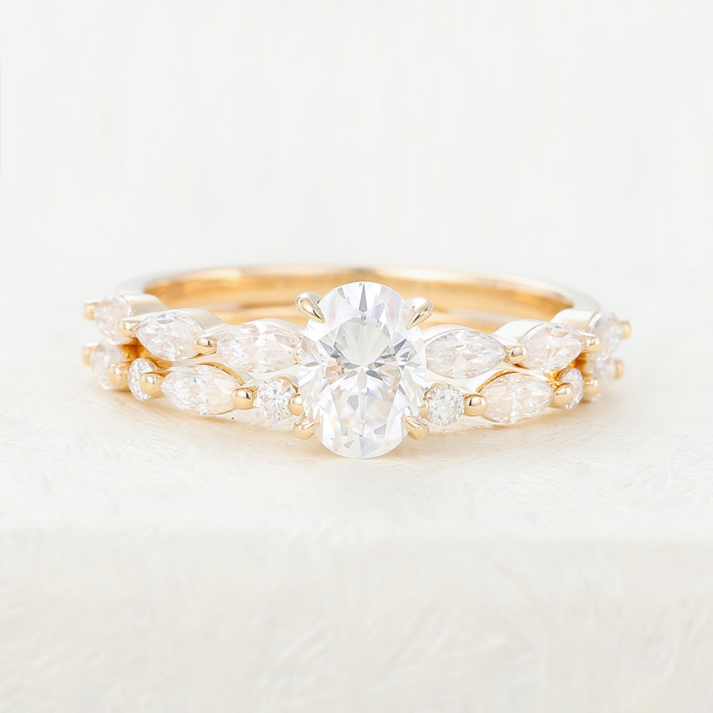 0.84 CT Oval Moissanite Solitaire Bridal Ring Set 1