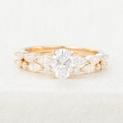 0.84 CT Oval Moissanite Solitaire Bridal Ring Set 1