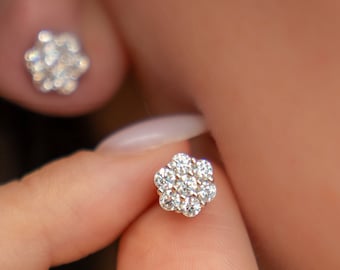 1.40 TCW Round Shaped Moissanite Floral Stud Style Earrings