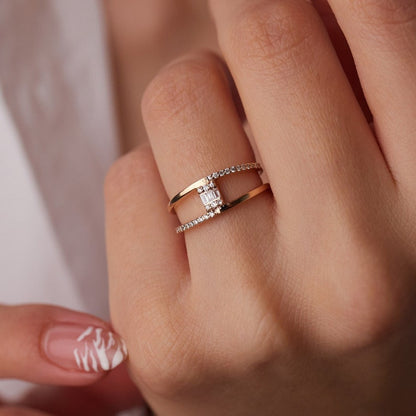 0.19 TCW Round Shaped Moissanite Split Shank Pave Engagement Ring