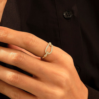 0.70 TCW Round Shaped Moissanite Eternity Horse Charm Wedding Band