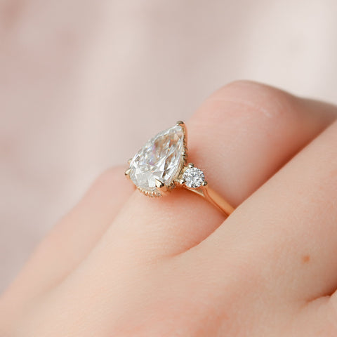 2.0 CT Pear Three Stone Moissanite Engagement Ring 5