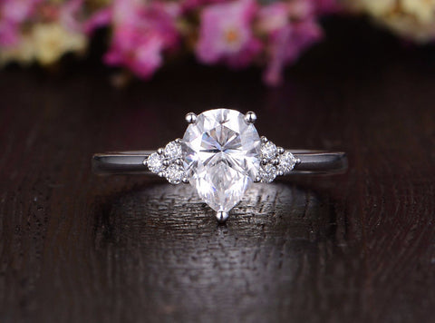 0.75 CT Pear Cluster Moissanite Engagement Ring 4